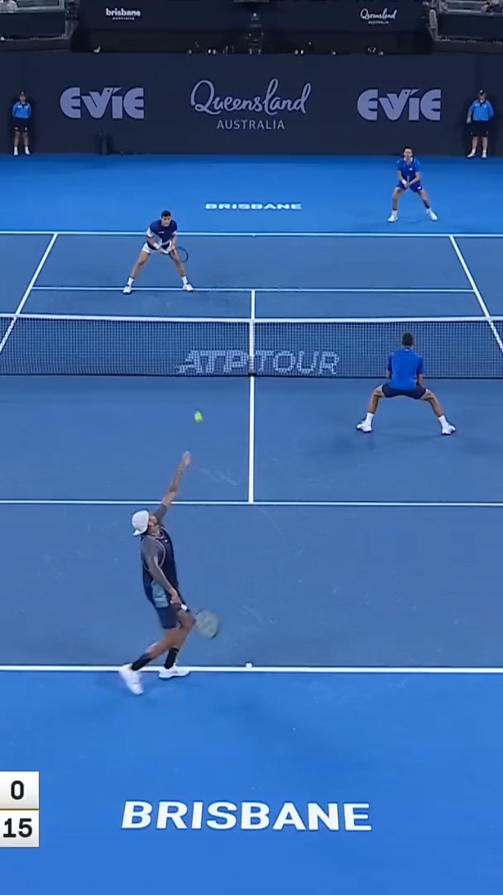 世界网球队险胜西班牙网球队,克耶高斯爆发神勇 世界网球队险胜西班牙网球队,克耶高斯爆发神勇