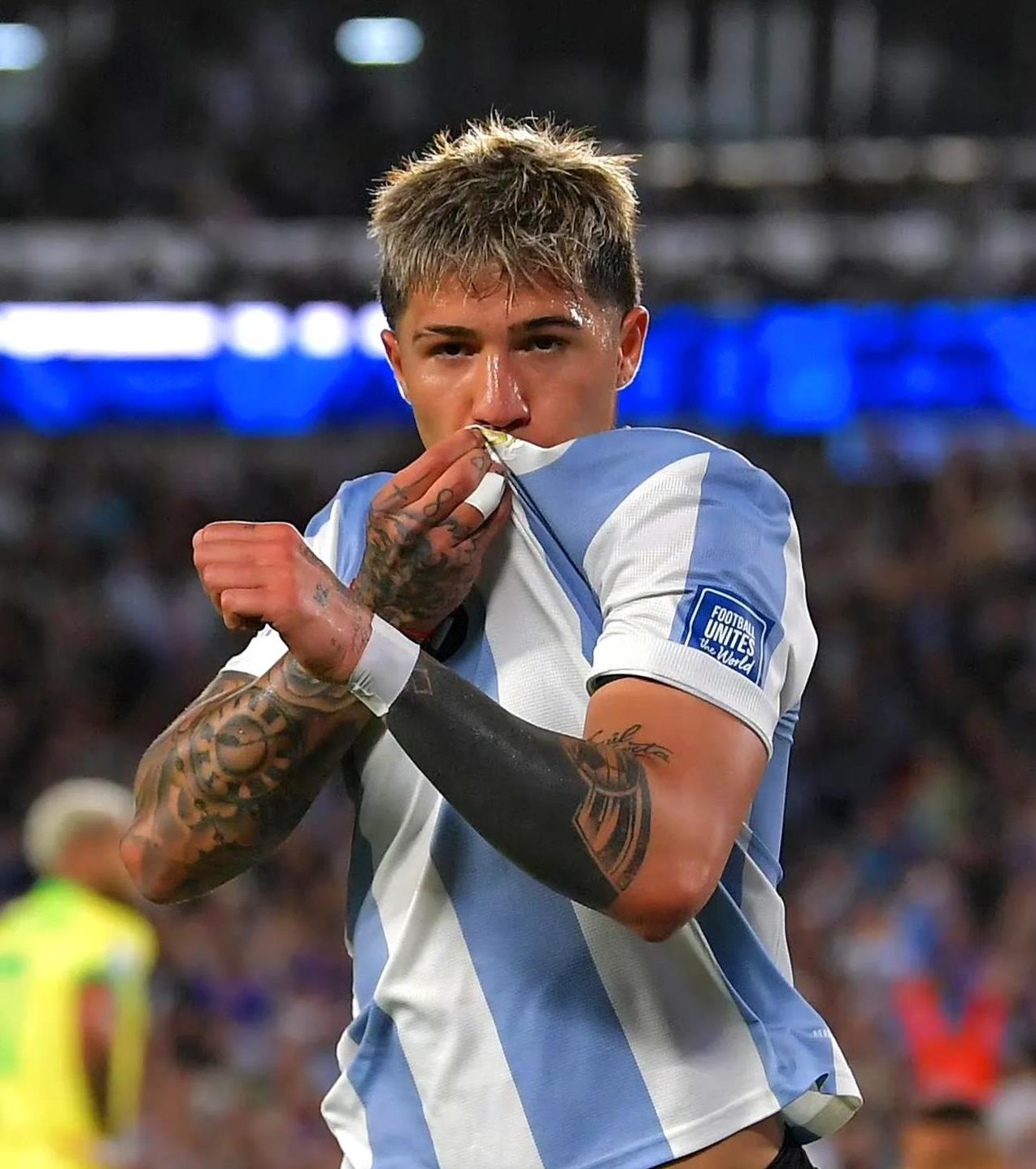 关于巴西男篮碾压阿根廷男篮，布拉德利爆发神勇的信息