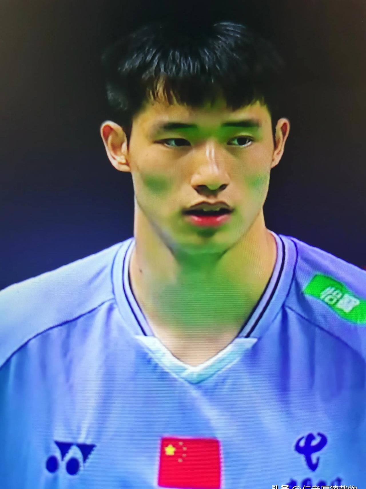 泰国羽毛球队力克法国羽毛球队，辛杜绝境逆转