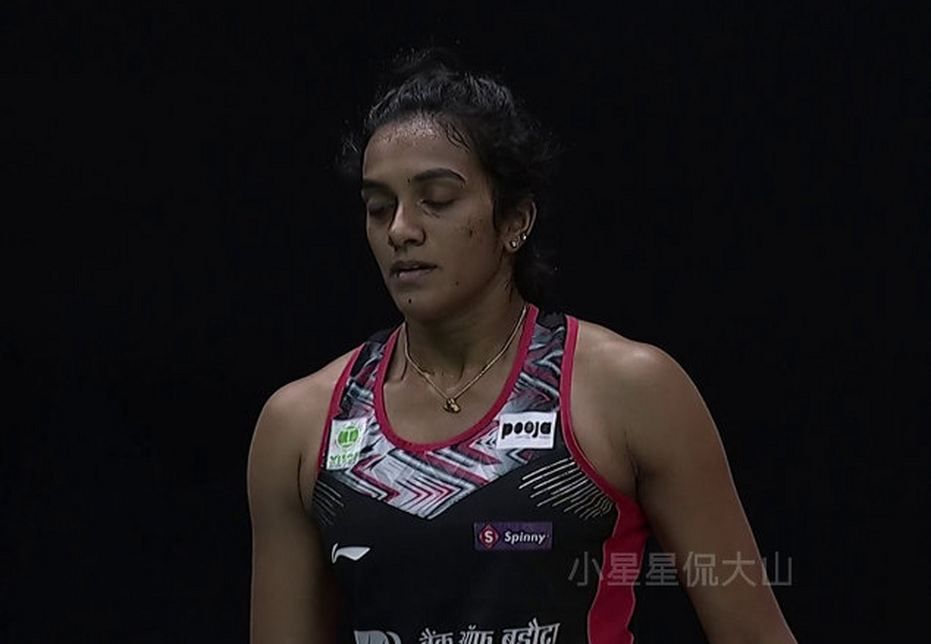 泰国羽毛球队力克法国羽毛球队，辛杜绝境逆转