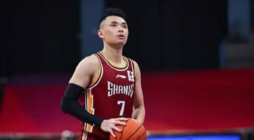 山东队完胜尼克斯，高诗岩点燃赛场