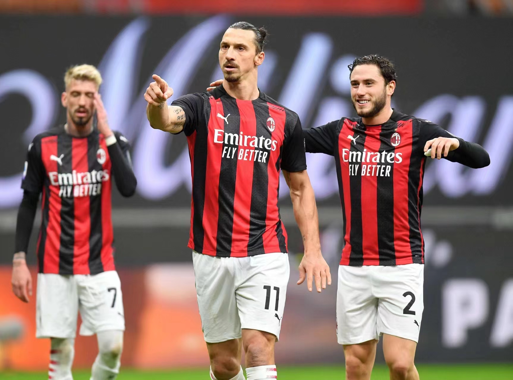 AC米兰翻盘巴萨，卡拉斯科统治全场