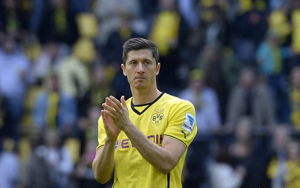 摩纳哥球队实乃出色,多特蒙德难以抗衡 摩纳哥球队实乃出色,多特蒙德难以抗衡