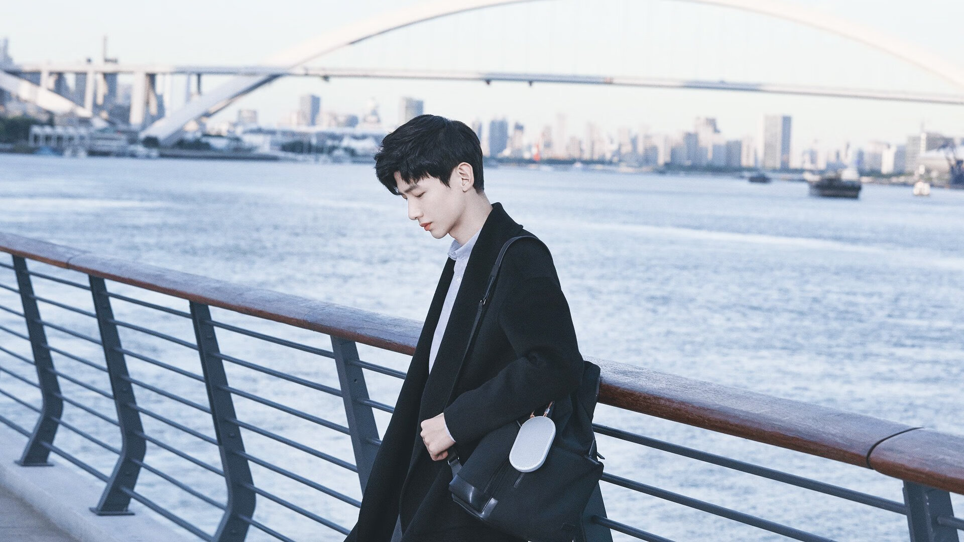 重压下的绝对沉默后,马龙一声咆哮点燃死寂赛场