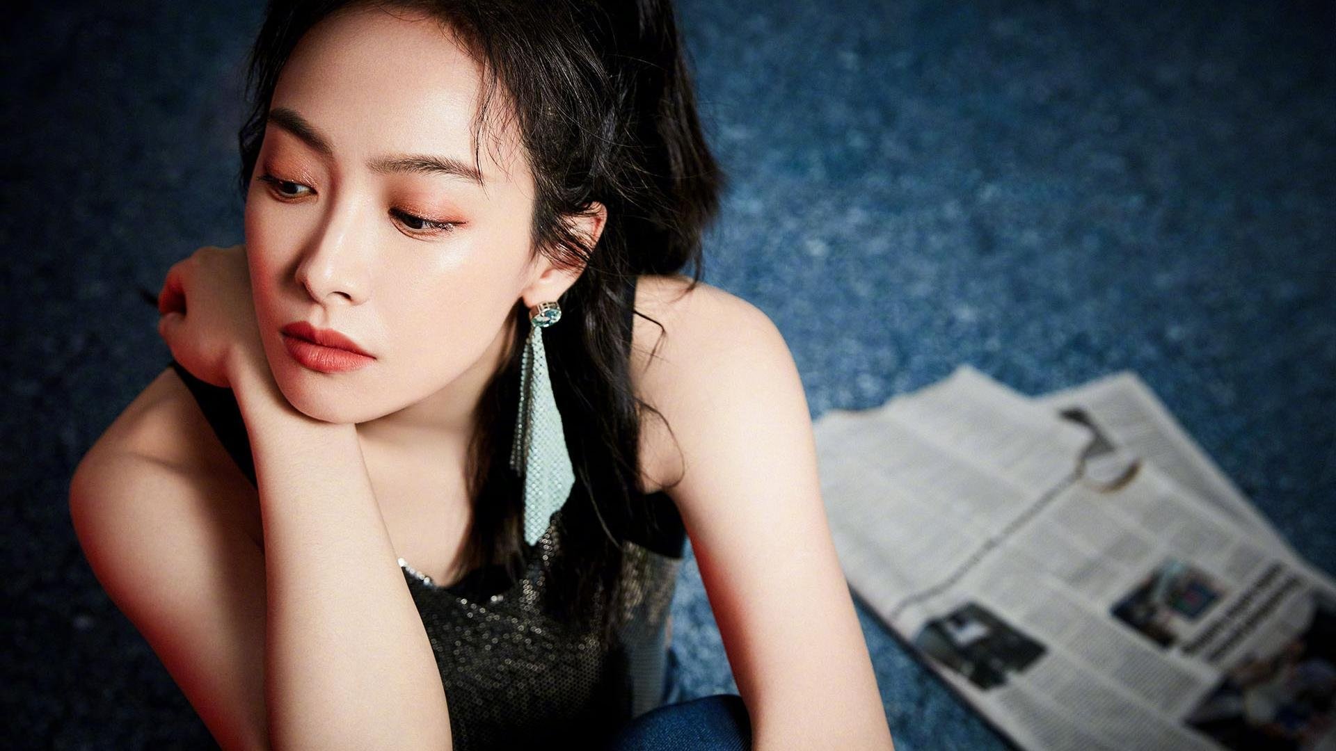 黄蜂勇士血战,浓眉化身无解方程式,一场被个人天赋重新定义的团队博弈